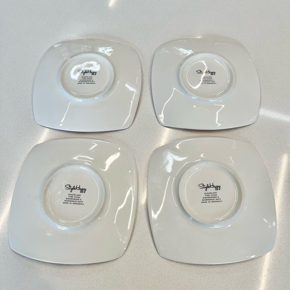 Style Happy Sugarland 6” square red white polka dot set of 4 Plates - Picture 5 of 6